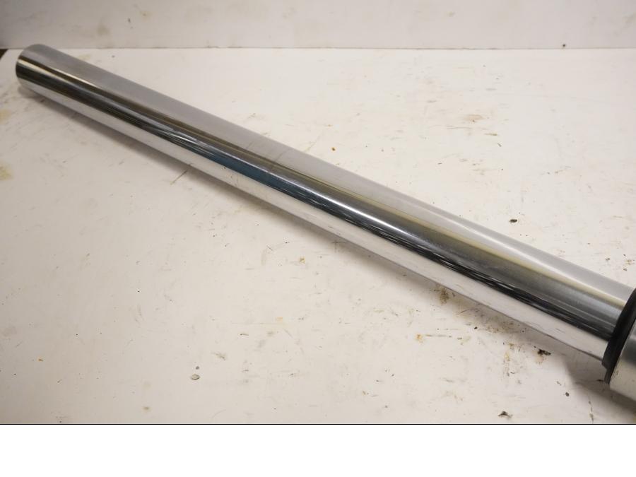 Vänster sida på Gaffelben från en Honda VT 600 C -1994 motorcykel.