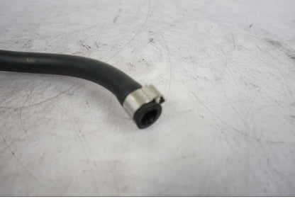 Vänster sida på Vattenkyllock från en KTM 1290 Super Duke R -2023 motorcykel.