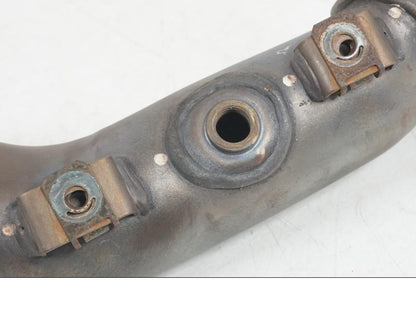 Baksidan på Grenrör från en Ducati Hyperstrada -2013 motorcykel.