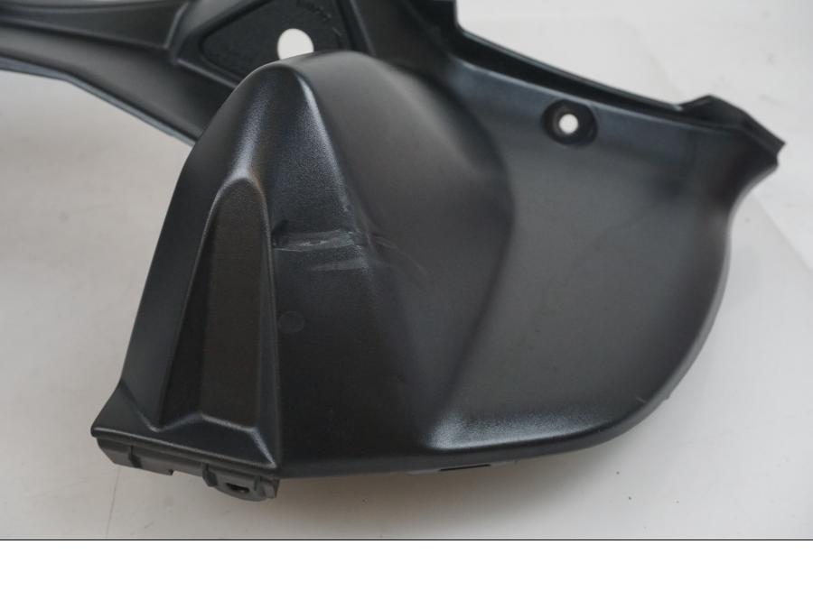 Baksidan på Instrumentkåpa från en Yamaha FJR 1300 -2018 motorcykel.