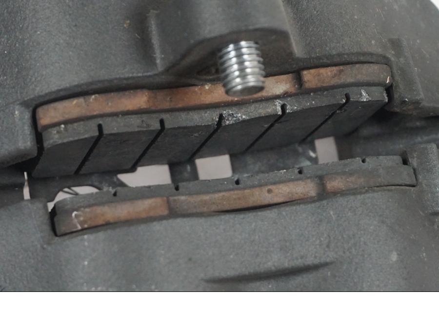 Extrabild2 på Bromsok från en Kawasaki Z 900 -2019 motorcykel.