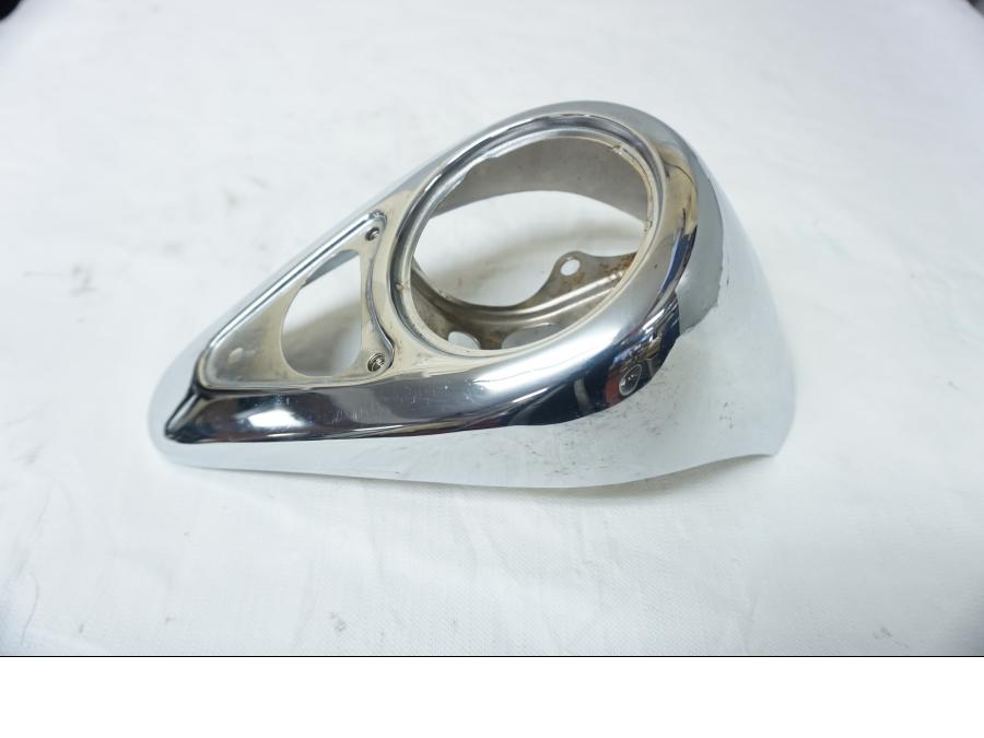 Baksidan på Instrumentkonsoll från en Kawasaki VN 800 -1996 motorcykel.