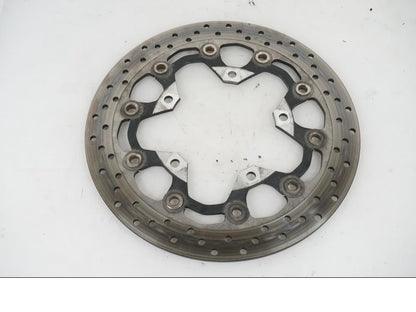 Baksidan på Bromsskiva från en Suzuki GSX 1300 R -2017 motorcykel.