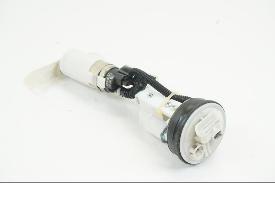 Baksidan på Bensinpump insprut från en Ducati Multistrada 1200 -2016 motorcykel.