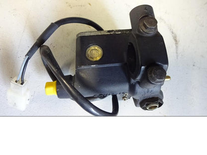 Höger sida på Bromshuvudcylinder från en KTM 640 SM -2004 motorcykel.