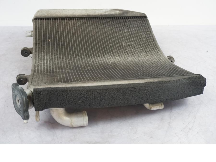 Extrabild1 på Vattenkyl från en Kawasaki ZX-10R -2008 motorcykel.