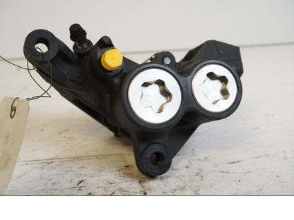 Framsidan på Bromsok från en Yamaha TDM 900 -2008 motorcykel.