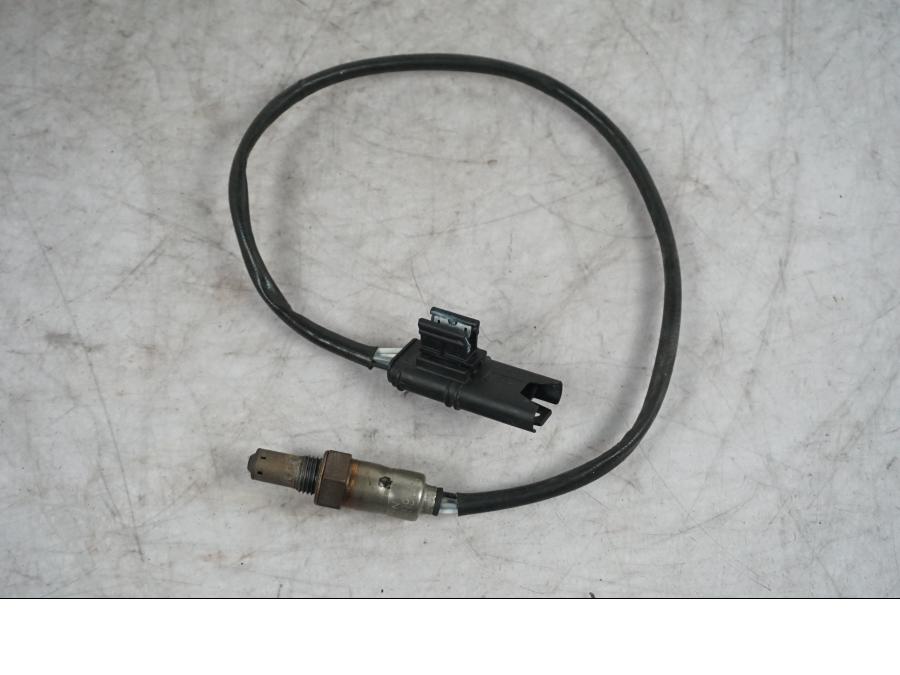 Framsidan på Lambdasond från en BMW S 1000 XR -2019 motorcykel.