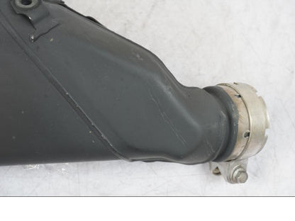 Höger sida på Ljuddämpare från en Kawasaki Z 900 -2018 motorcykel.