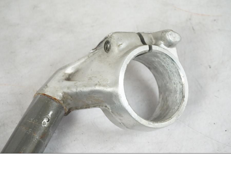 Höger sida på Styre från en Honda CBR 1100 XX -1999 motorcykel.