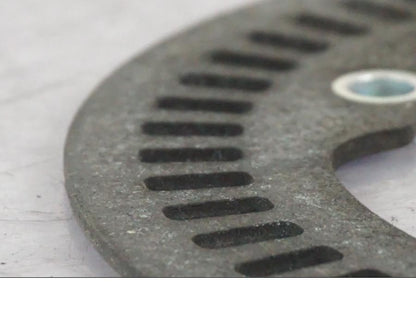 Höger sida på ABS krans från en Suzuki GSF 1250 -2010 motorcykel.