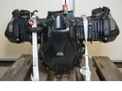 Framsidan på Motor från en BMW R 1200 RS -2016 motorcykel.