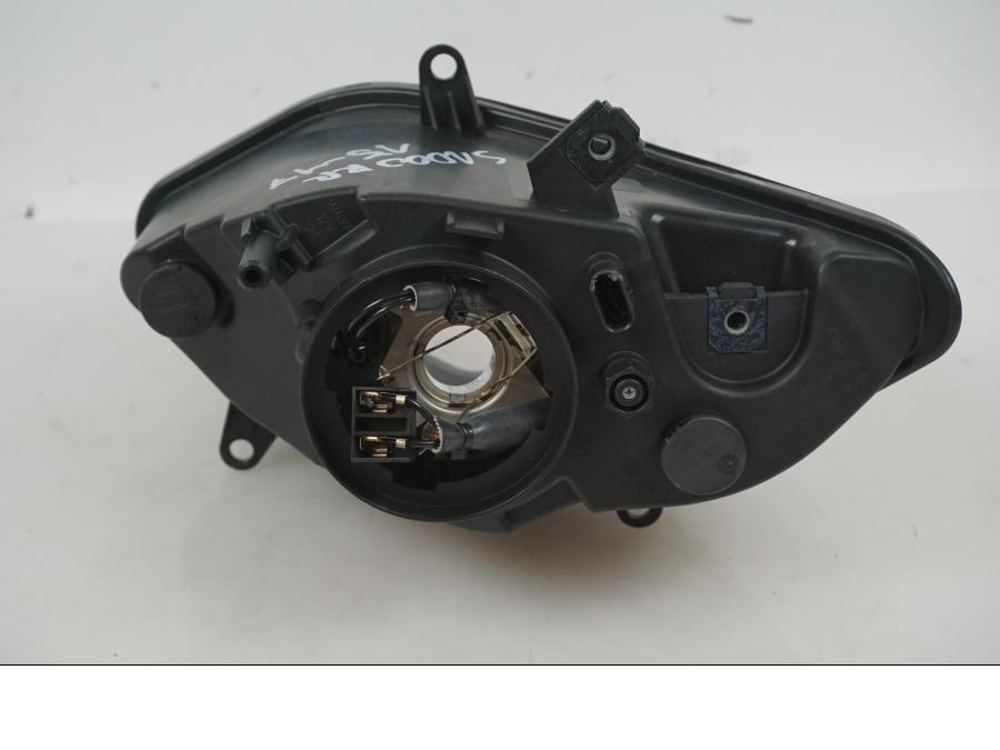 Höger sida på Strålkastare från en BMW S 1000 RR -2016 motorcykel.