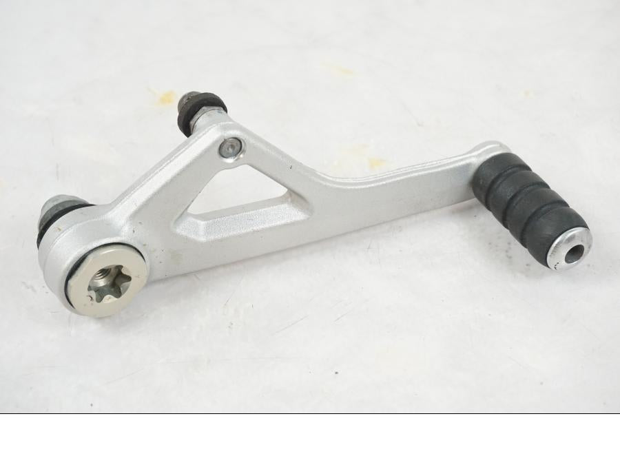 Framsidan på Växelpedal från en BMW R 1250 GS -2021 motorcykel.