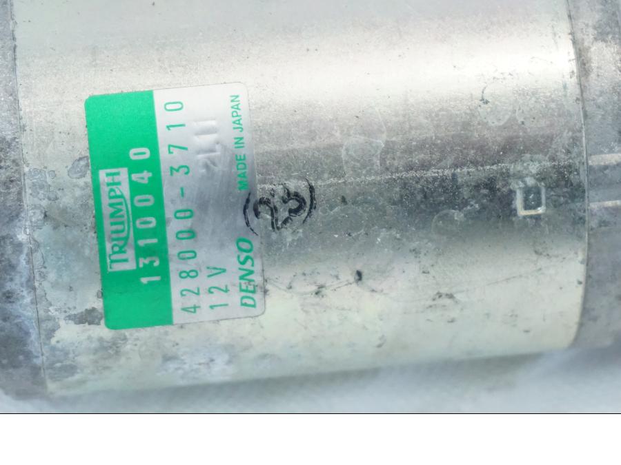 Baksidan på Startmotor från en Triumph Daytona 675 -2010 motorcykel.