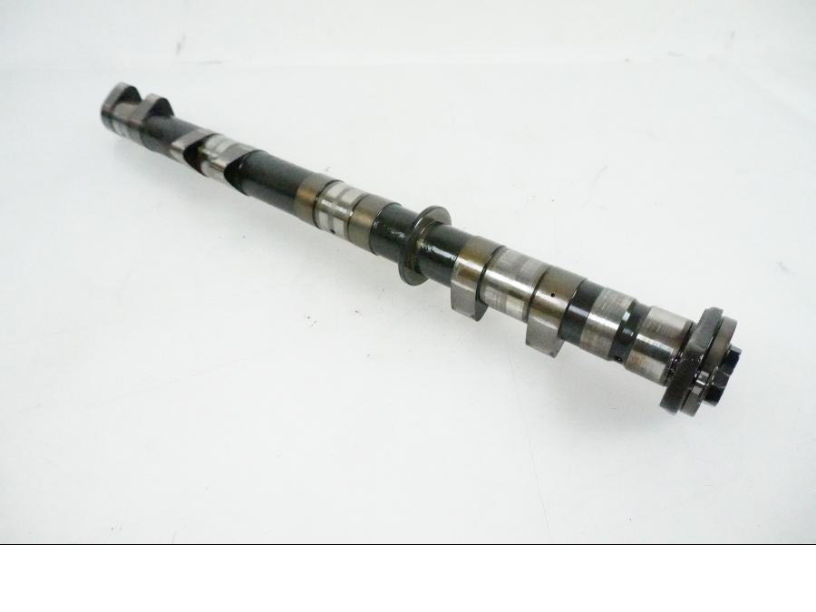 Baksidan på Kamaxel från en Yamaha FJR 1300 -2005 motorcykel.