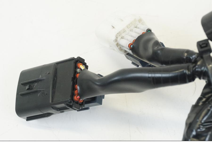 Extrabild5 på Kablage från en Yamaha MT-09 Tracer -2021 motorcykel.