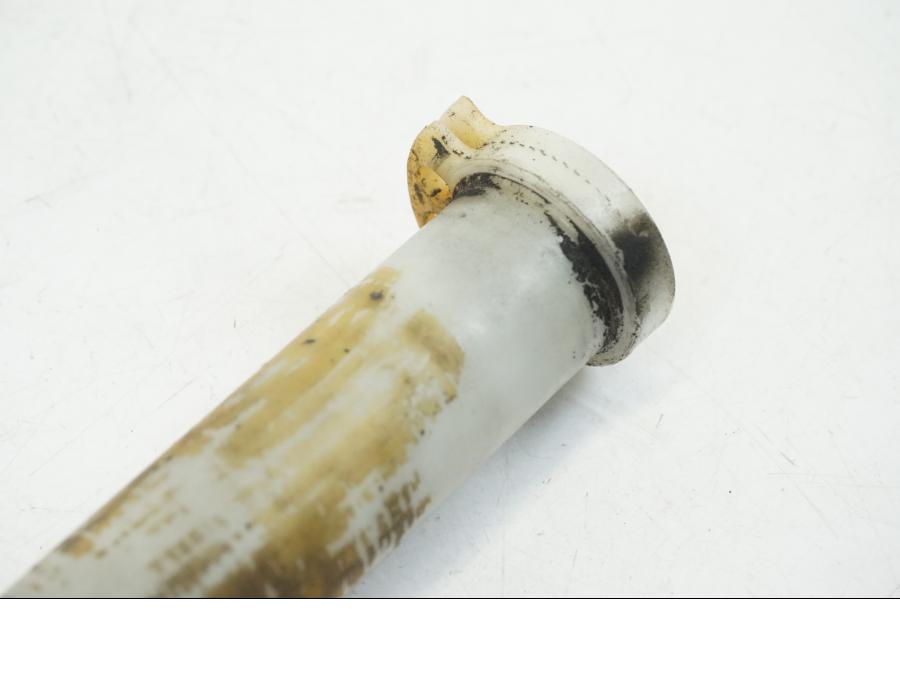 Baksidan på Gasreglage från en Honda CB 750 -2002 motorcykel.