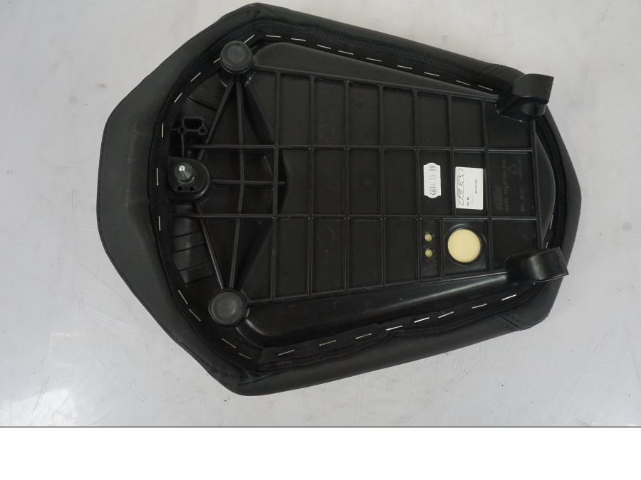 Extrabild1 på Sadel från en KTM 1290 Super Duke -2019 motorcykel.