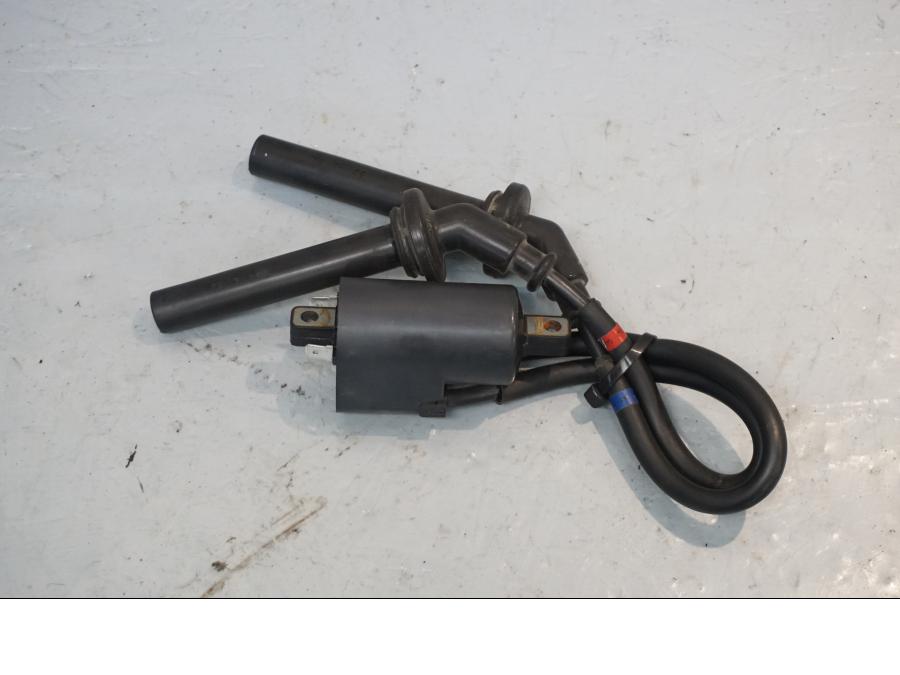 Framsidan på Tändspole från en Yamaha XJ 6 -2011 motorcykel.