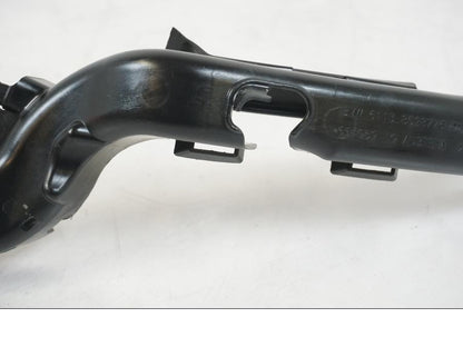 Snett uppifrån på Plast från en BMW R 1250 GS -2021 motorcykel.