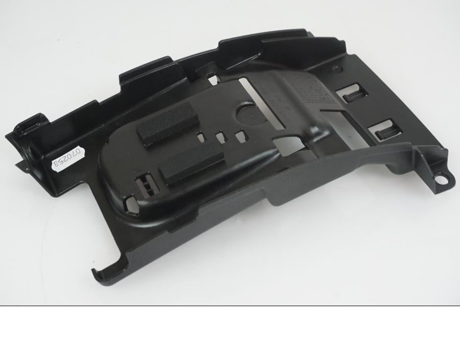 Höger sida på Batterikåpa från en Yamaha XSR 700 -2021 motorcykel.