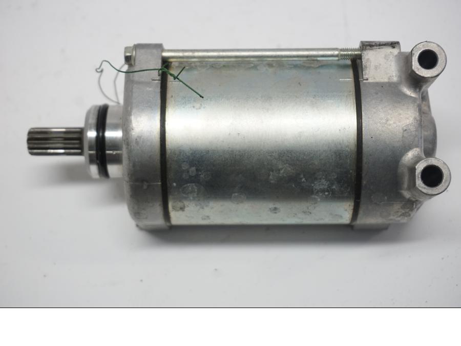 Höger sida på Startmotor från en Yamaha FZ1-SA -2007 motorcykel.