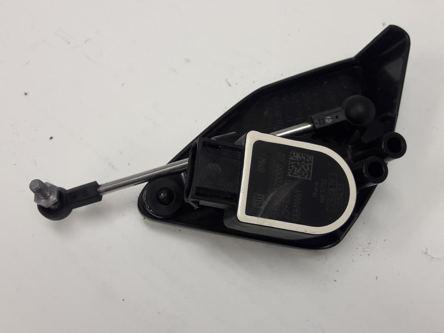 Framsidan på Nivåsensor från en BMW R 1250 RS -2020 motorcykel.