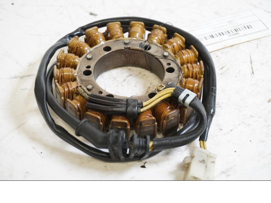 Framsidan på Generator från en Honda XL 600 V -1989 motorcykel.