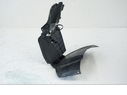 Snett nerifrån på Toppkåpsinsida från en Yamaha YZF R6 -2006 motorcykel.