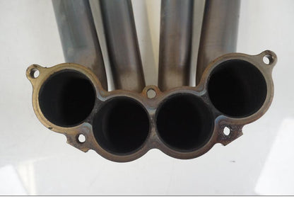 Baksidan på Grenrör från en Yamaha YZF 1000 R1 -2007 motorcykel.