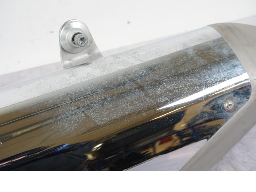 Extrabild2 på Ljuddämpare från en BMW K 1600 GTL -2015 motorcykel.