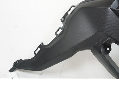 Vänster sida på Sidkåpa från en BMW F 750 GS -2019 motorcykel.