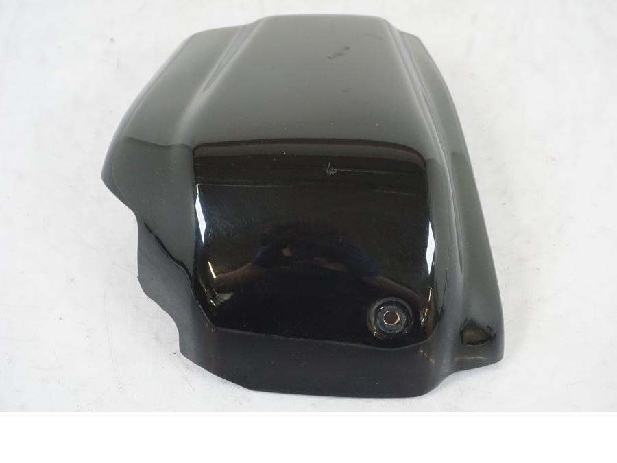 Vänster sida på Sidopanel från en Yamaha XVS 1100 -2004 motorcykel.