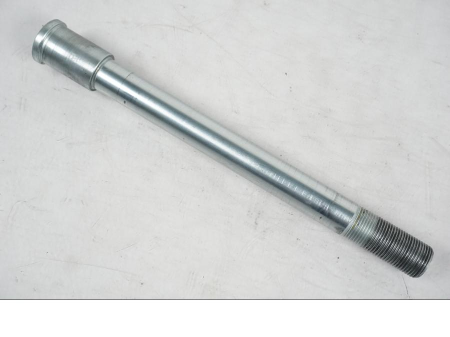 Framsidan på Axel från en Kawasaki ER-6N ABS -2010 motorcykel.