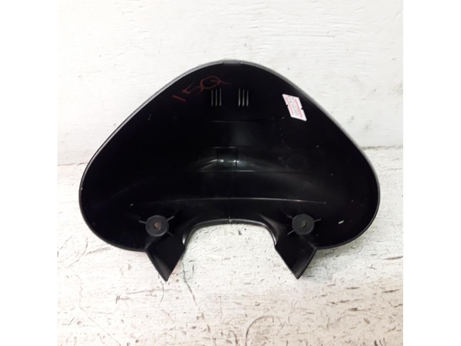 Framsidan på Instrumentkåpa från en Kawasaki ER-6N -2006 motorcykel.