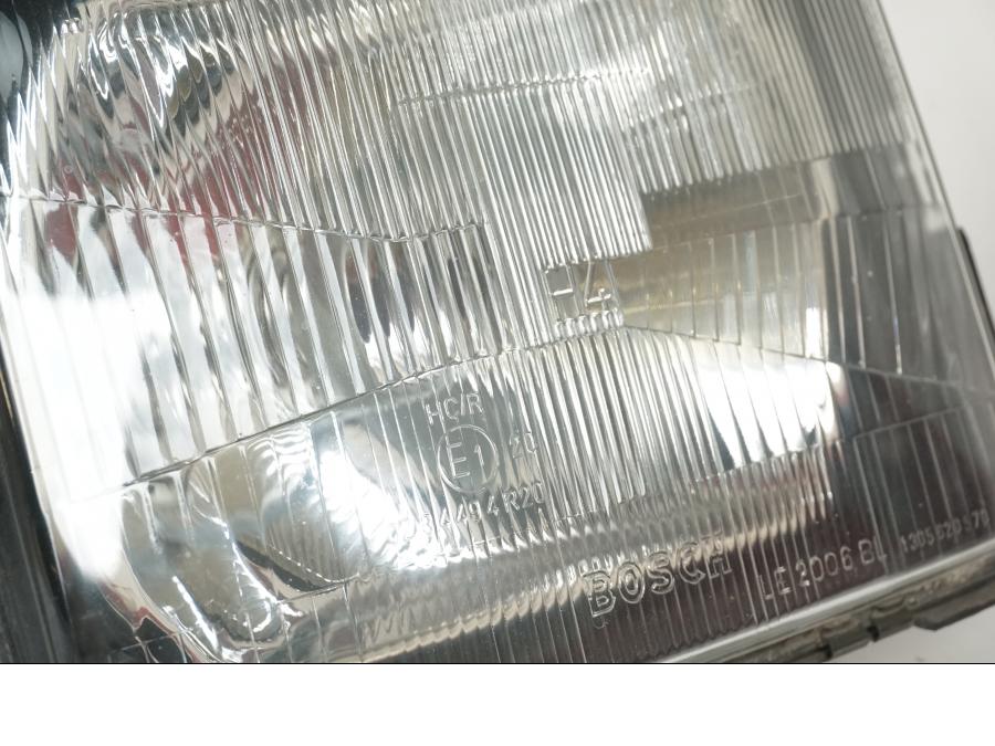 Höger sida på Strålkastare från en BMW K 75 -1992 motorcykel.