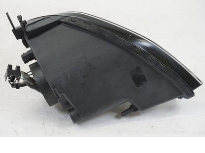 Extrabild3 på Strålkastare från en BMW S 1000 XR -2014 motorcykel.