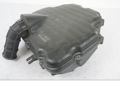 Framsidan på Luftburk från en Honda NT 650 V -2002 motorcykel.