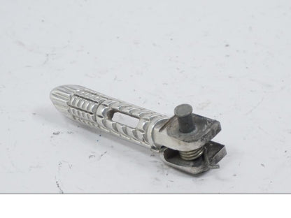 Höger sida på Fotpinne från en Suzuki GSX-R 1000 -2008 motorcykel.