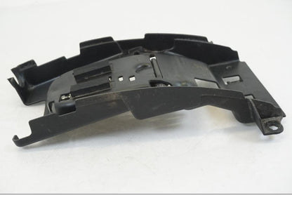 Höger sida på Verktygslåda från en Yamaha XSR 700 -2016 motorcykel.