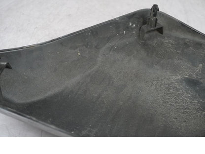 Snett uppifrån på Sidopanel från en H-D Touring Street Glide FLHX -2009 motorcykel.