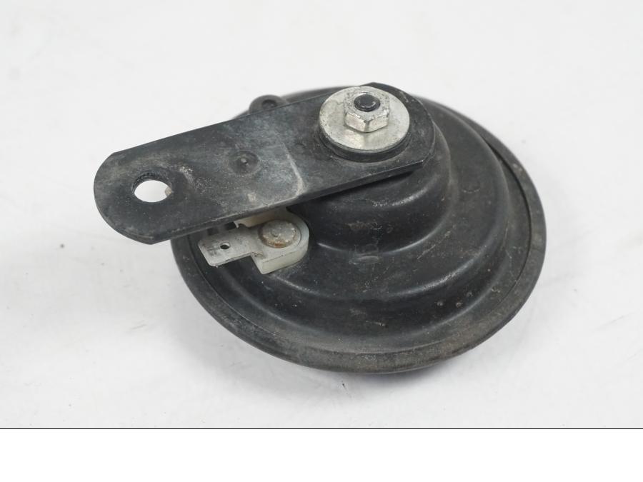 Baksidan på Signalhorn / Tuta från en MV Agusta Dragster -2014 motorcykel.