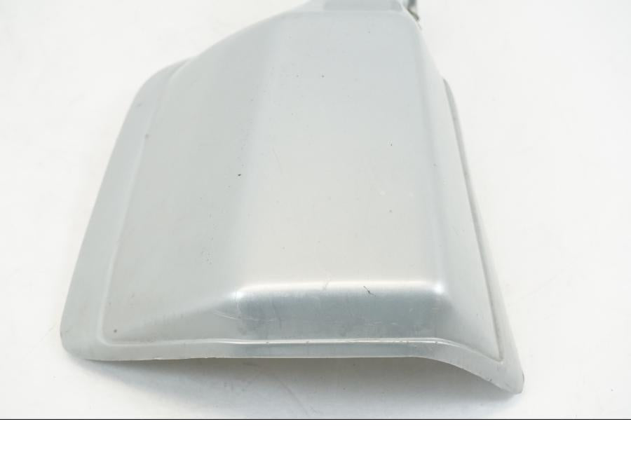 Höger sida på Handskydd från en Honda XL 1000 V -1999 motorcykel.