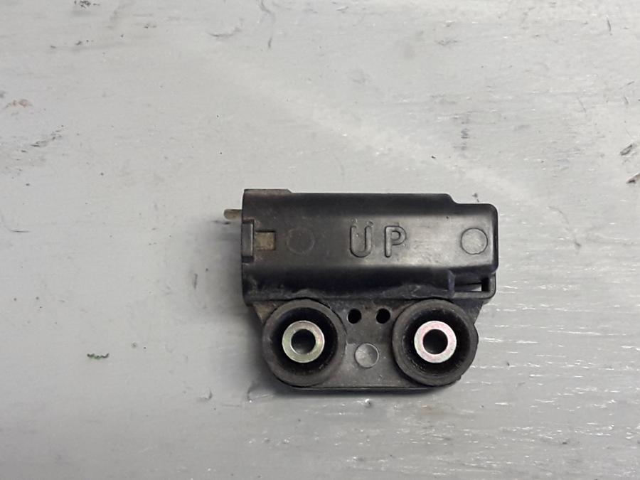 Framsidan på Tilt Sensor från en Yamaha FZ-6 -2004 motorcykel.