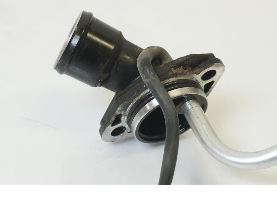 Vänster sida på Oljenivågivare från en KTM 1190 Adventure -2015 motorcykel.