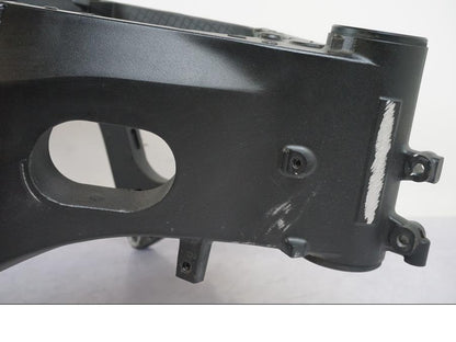 Baksidan på Ram från en Suzuki GSX-R 750 -2006 motorcykel.