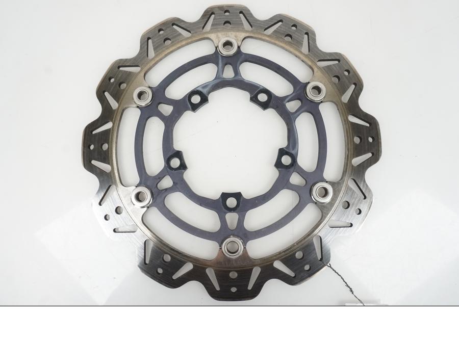 Snett uppifrån på Bromsskiva från en Suzuki GSX-R 1000 -2007 motorcykel.