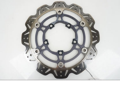 Snett uppifrån på Bromsskiva från en Suzuki GSX-R 1000 -2007 motorcykel.