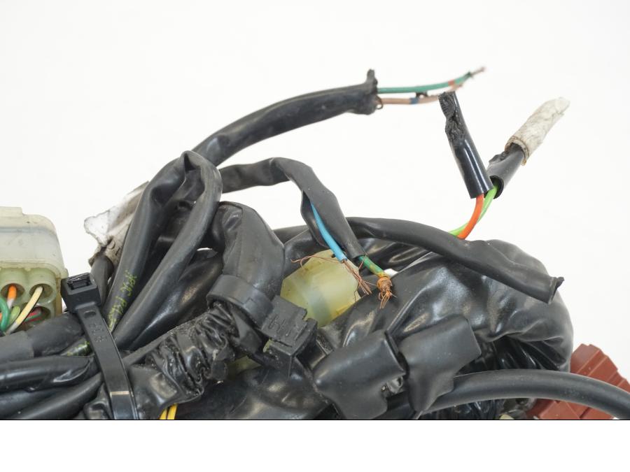 Snett uppifrån på Kabelstam från en Honda CB 600 F -2008 motorcykel.